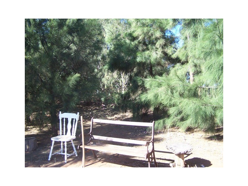 5 Hill River Way, Moonyoonooka WA 6532