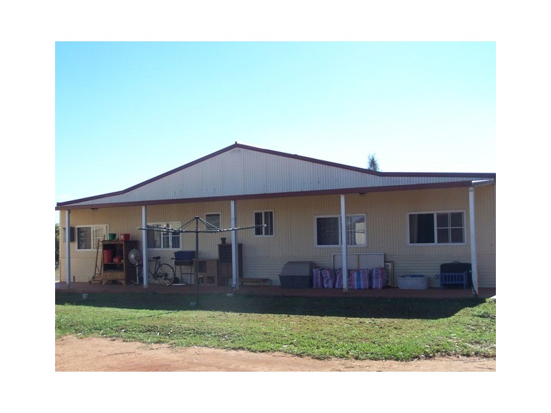 5 Hill River Way, Moonyoonooka WA 6532