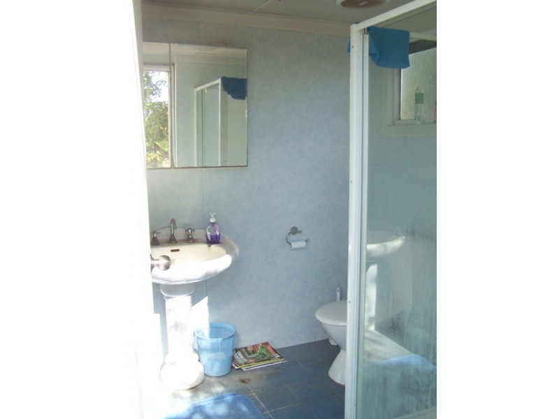 5 Hill River Way, Moonyoonooka WA 6532