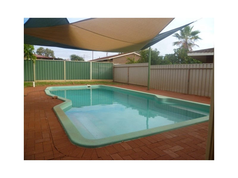 6 Brown Street, Newman WA 6753