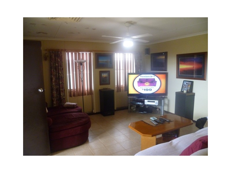 6 Brown Street, Newman WA 6753