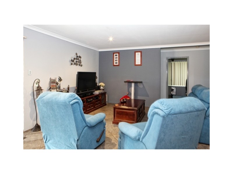 11 WATERFRONT CIRCLE, Drummond Cove WA 6532