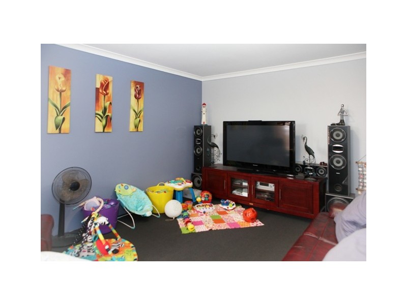 11 WATERFRONT CIRCLE, Drummond Cove WA 6532