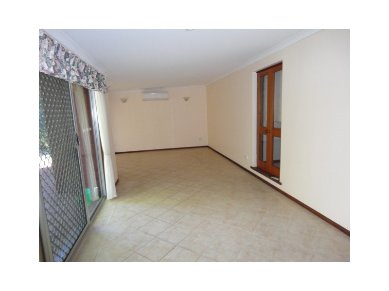 6 GREEN STREET, Bluff Point WA 6530