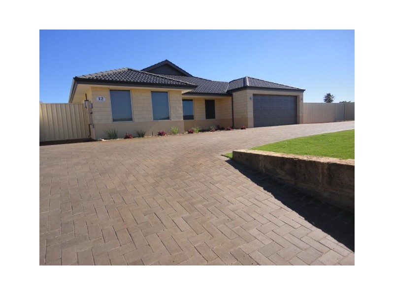 12 Pinnclea Heights, Drummond Cove WA 6532