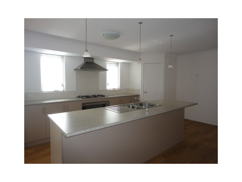 12 Pinnclea Heights, Drummond Cove WA 6532