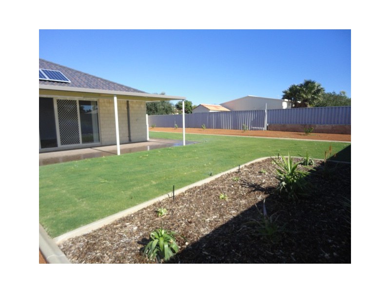 12 Pinnclea Heights, Drummond Cove WA 6532