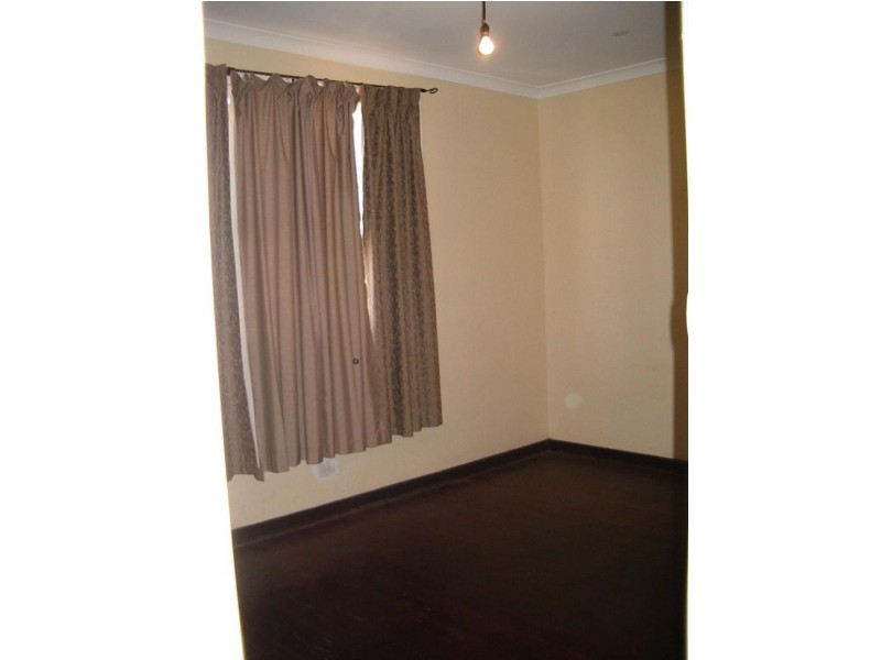 13 Main Road, Mullewa WA 6630