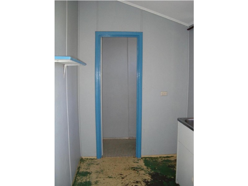 13 Main Road, Mullewa WA 6630