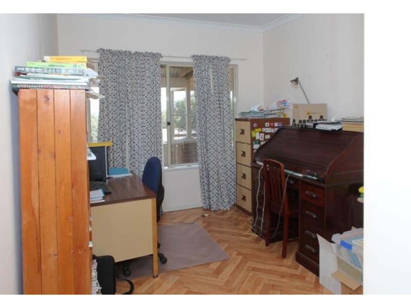 216 COOPER STREET, Waggrakine WA 6530