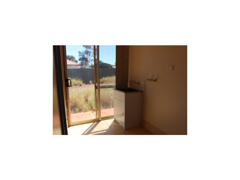 1 Knox Way, Newman WA 6753
