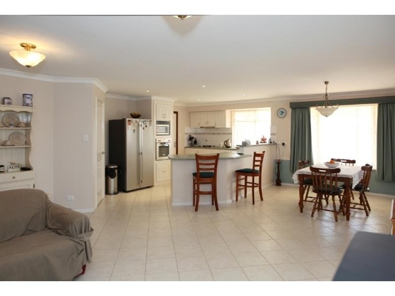 4 Catspaw Court, Strathalbyn WA 6530