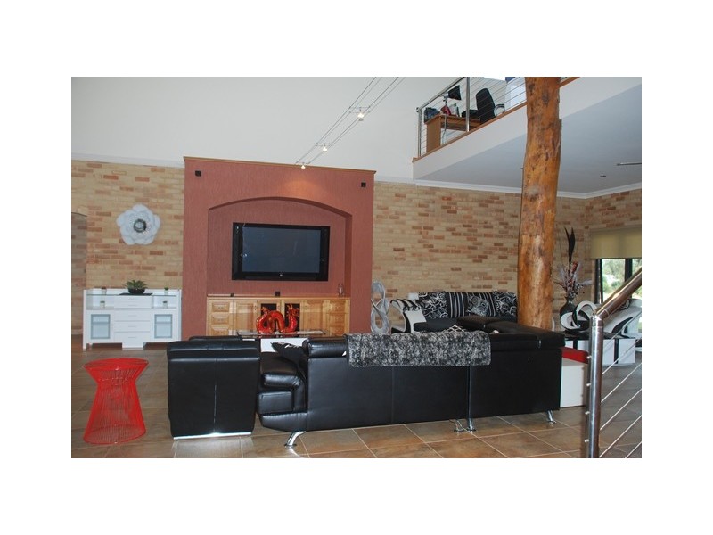 5 Eliza Shaw Drive, White Peak WA 6532