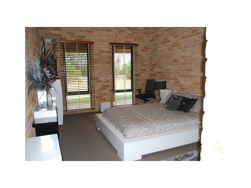 5 Eliza Shaw Drive, White Peak WA 6532