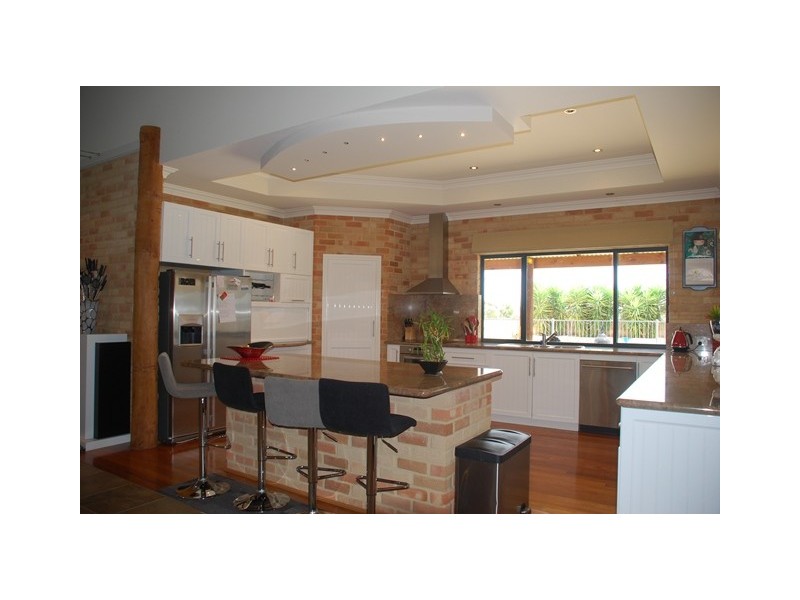 5 Eliza Shaw Drive, White Peak WA 6532