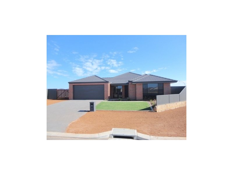 12 Waterwitch Outlook, Wandina WA 6530