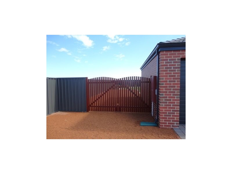 12 Waterwitch Outlook, Wandina WA 6530