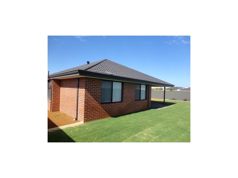 12 Waterwitch Outlook, Wandina WA 6530