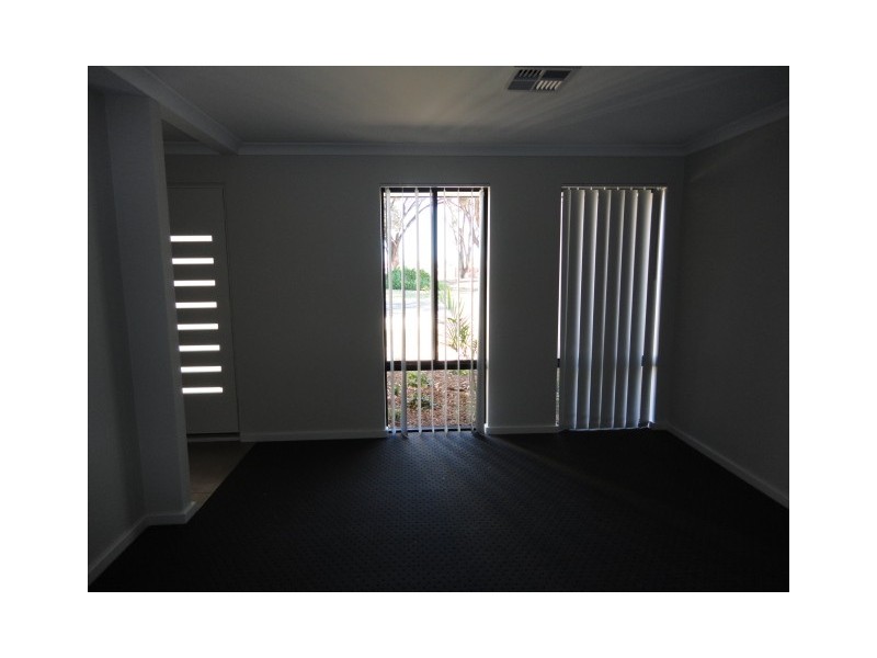 29 Reef Blvd, Drummond Cove WA 6532