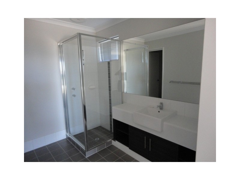 29 Reef Blvd, Drummond Cove WA 6532