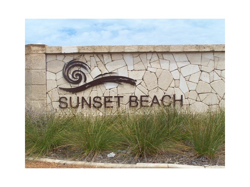 4 Misto Way, Sunset Beach WA 6530