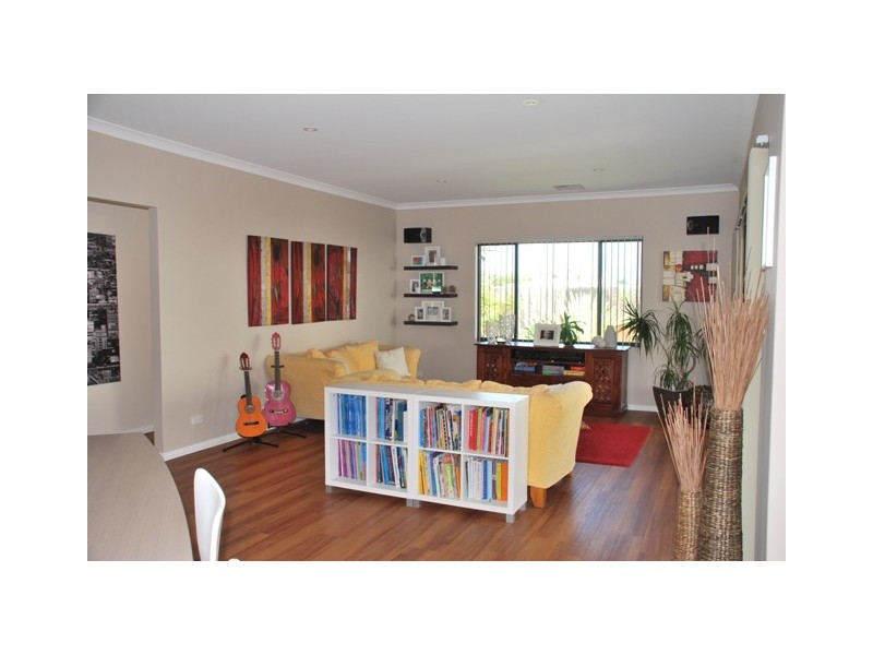 24 Pelican Rise, Wandina WA 6530