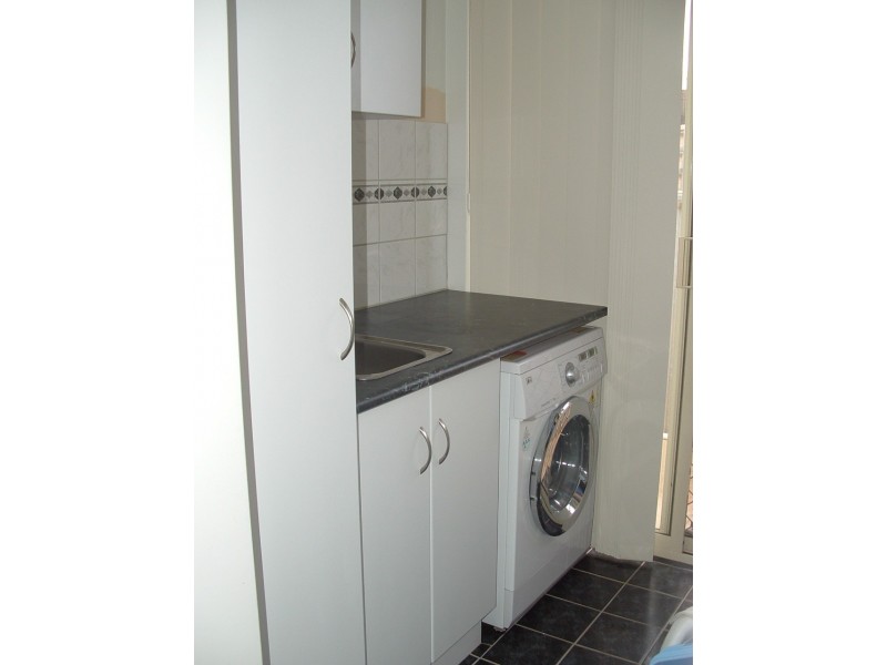 262A First Street, Wonthella WA 6530