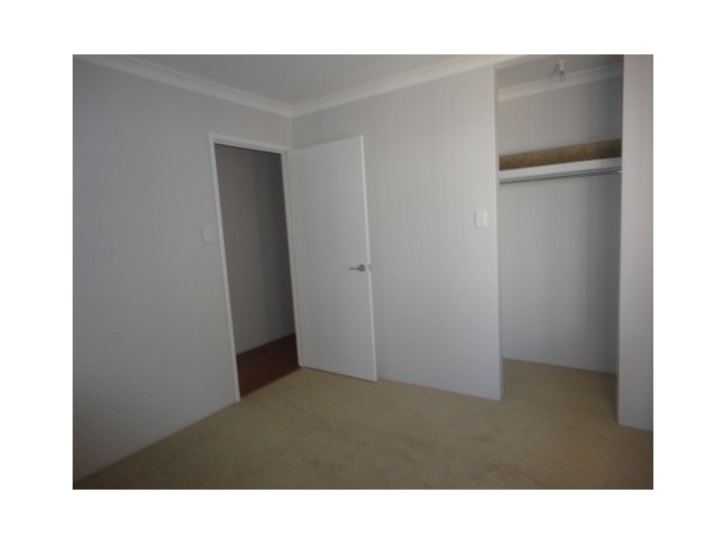 10 Mandalay Loop, Wandina WA 6530