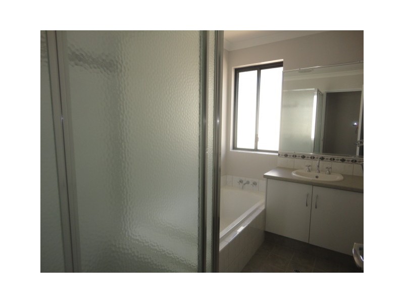 10 Mandalay Loop, Wandina WA 6530