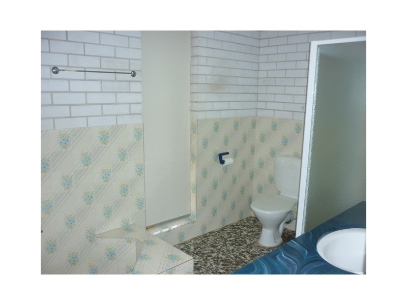 4 Harrison Street, Bluff Point WA 6530