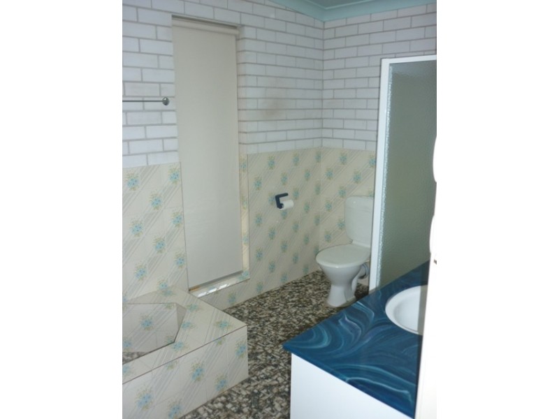 4 Harrison Street, Bluff Point WA 6530