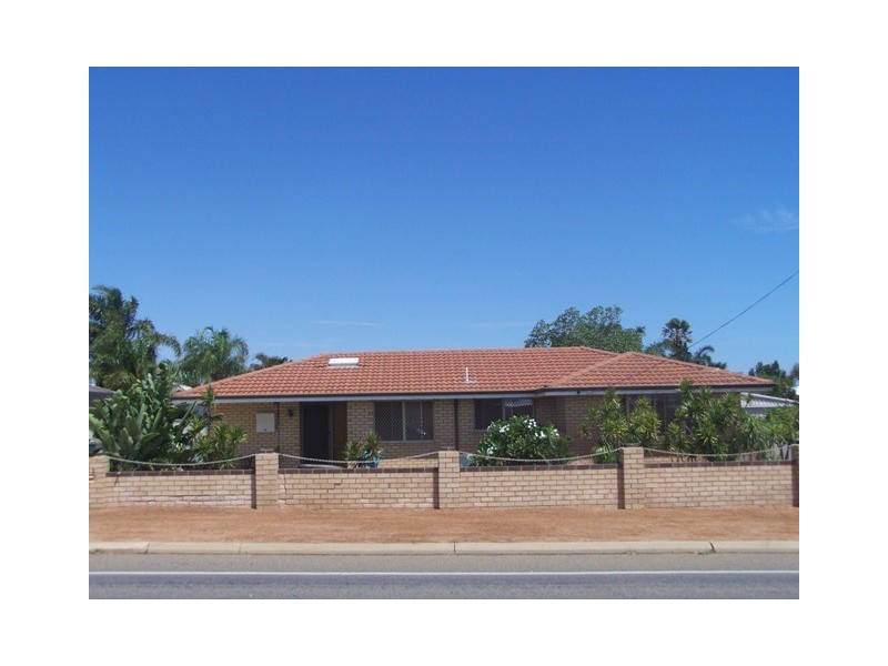 212 Chapman Valley Road, Waggrakine WA 6530