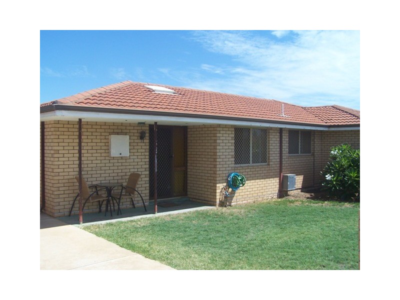 212 Chapman Valley Road, Waggrakine WA 6530