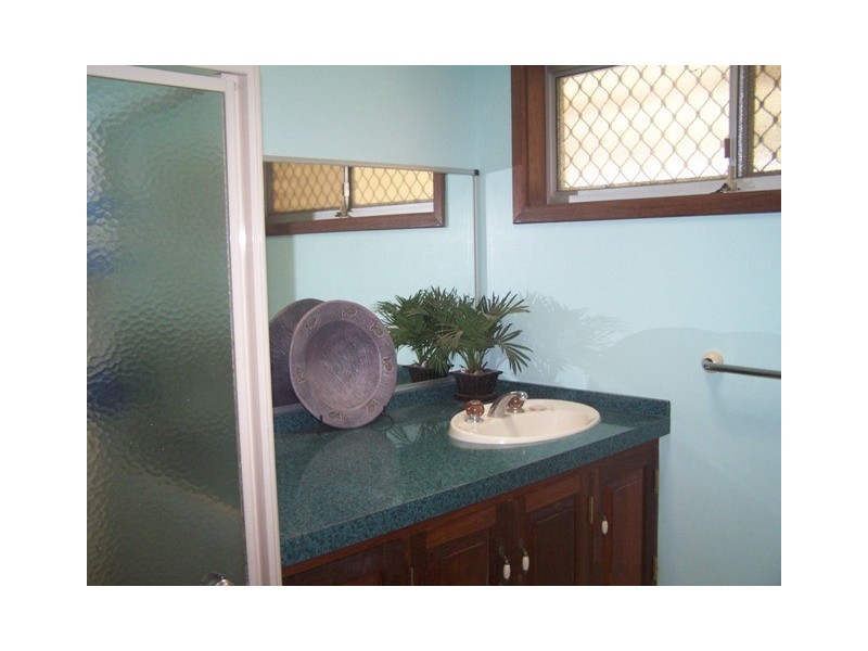 212 Chapman Valley Road, Waggrakine WA 6530