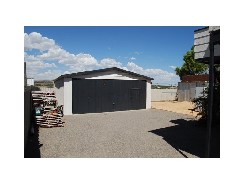 60 Hillview Drive, Drummond Cove WA 6532