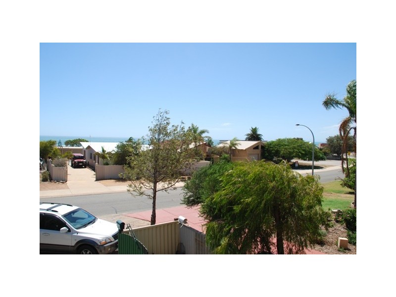 60 Hillview Drive, Drummond Cove WA 6532