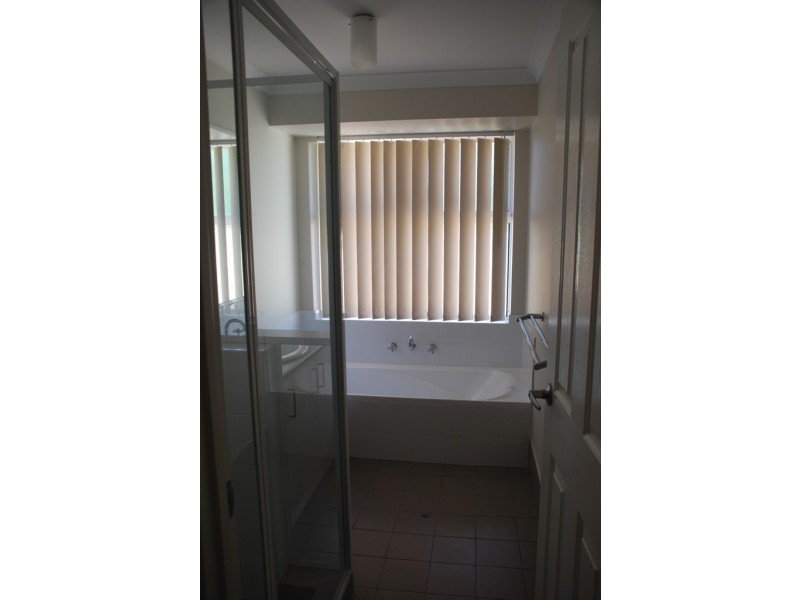 4/376 Chapman Road, Bluff Point WA 6530