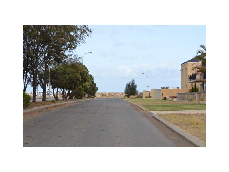 4 Beagle Place, Geraldton WA 6530