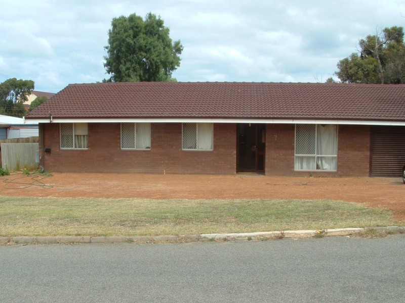 7 Albert Street, Geraldton WA 6530