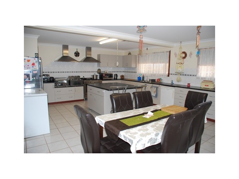 7 Polwarth Parade, Deepdale WA 6532