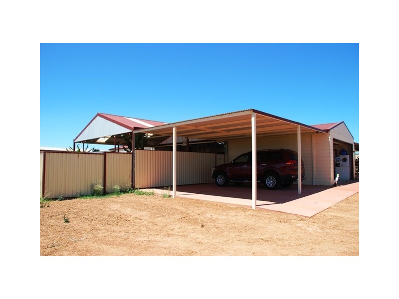 7 Polwarth Parade, Deepdale WA 6532