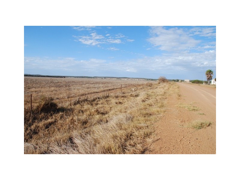 201 Company Road, Greenough WA 6532