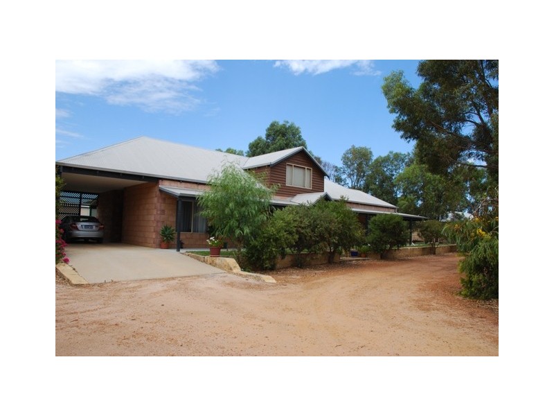 12 Brennand Road, Dongara WA 6525