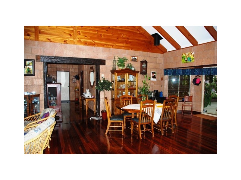 12 Brennand Road, Dongara WA 6525