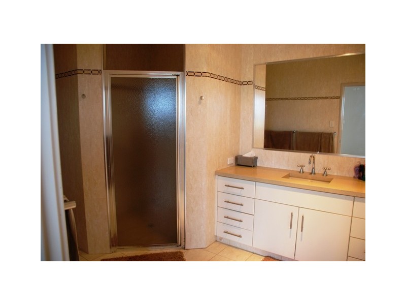 877 McCartney Road, Walkaway WA 6528