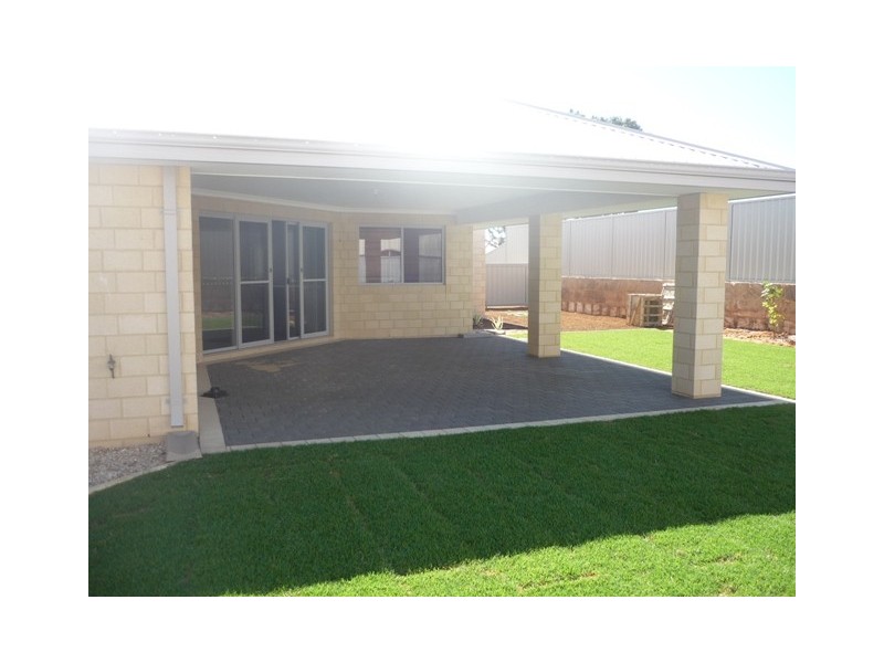 3 Winward Way, Drummond Cove WA 6532