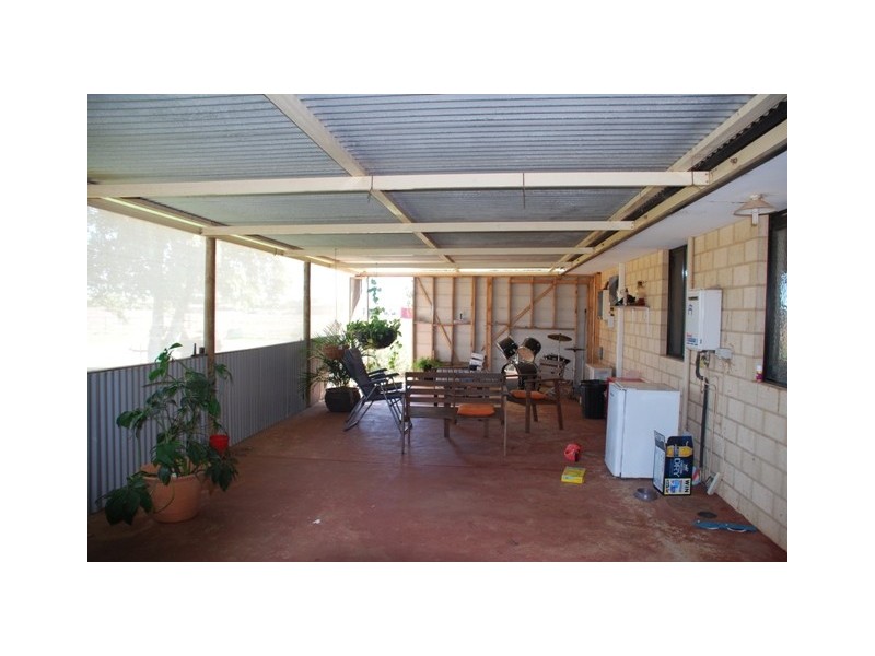 12 Hill River Way, Moonyoonooka WA 6532