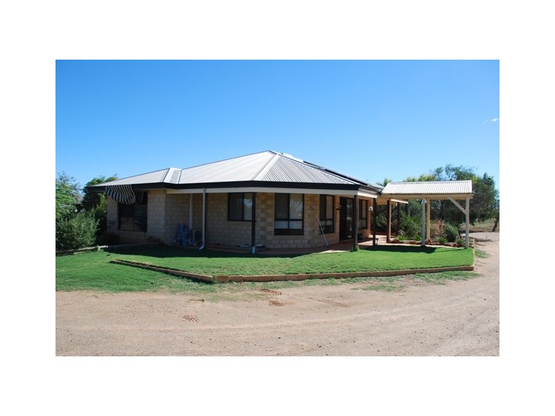 12 Hill River Way, Moonyoonooka WA 6532
