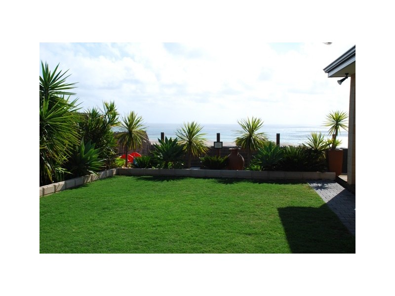 24 Pelican Rise, Wandina WA 6530