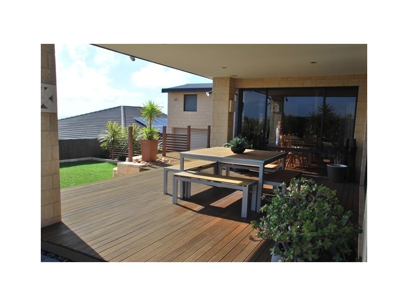 24 Pelican Rise, Wandina WA 6530